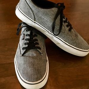 Vans shoes- classic style men’s size 7.5